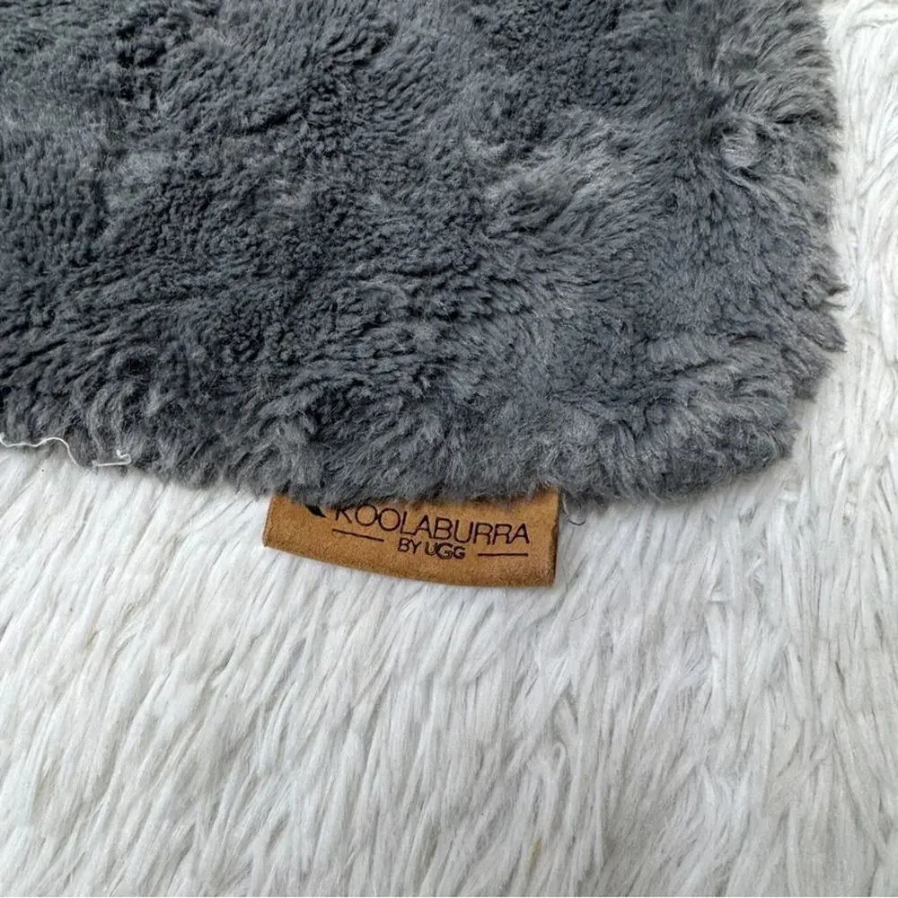 KOOLABURRA BY UGG / gray fuzzy faux fur square throw pillow cover / OS